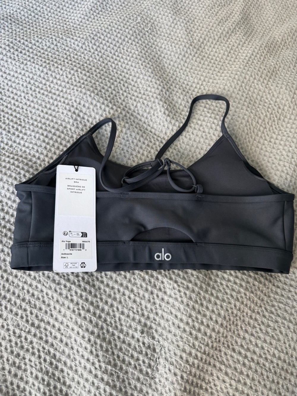 ALO Yoga airlift intrigue bra anthracite size large NWT